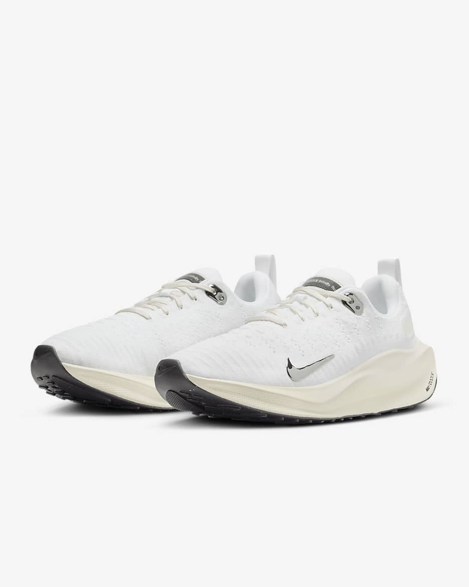 Nike InfinityRN 4 女款路跑鞋 - 白色/Sail/Coconut Milk/Chrome