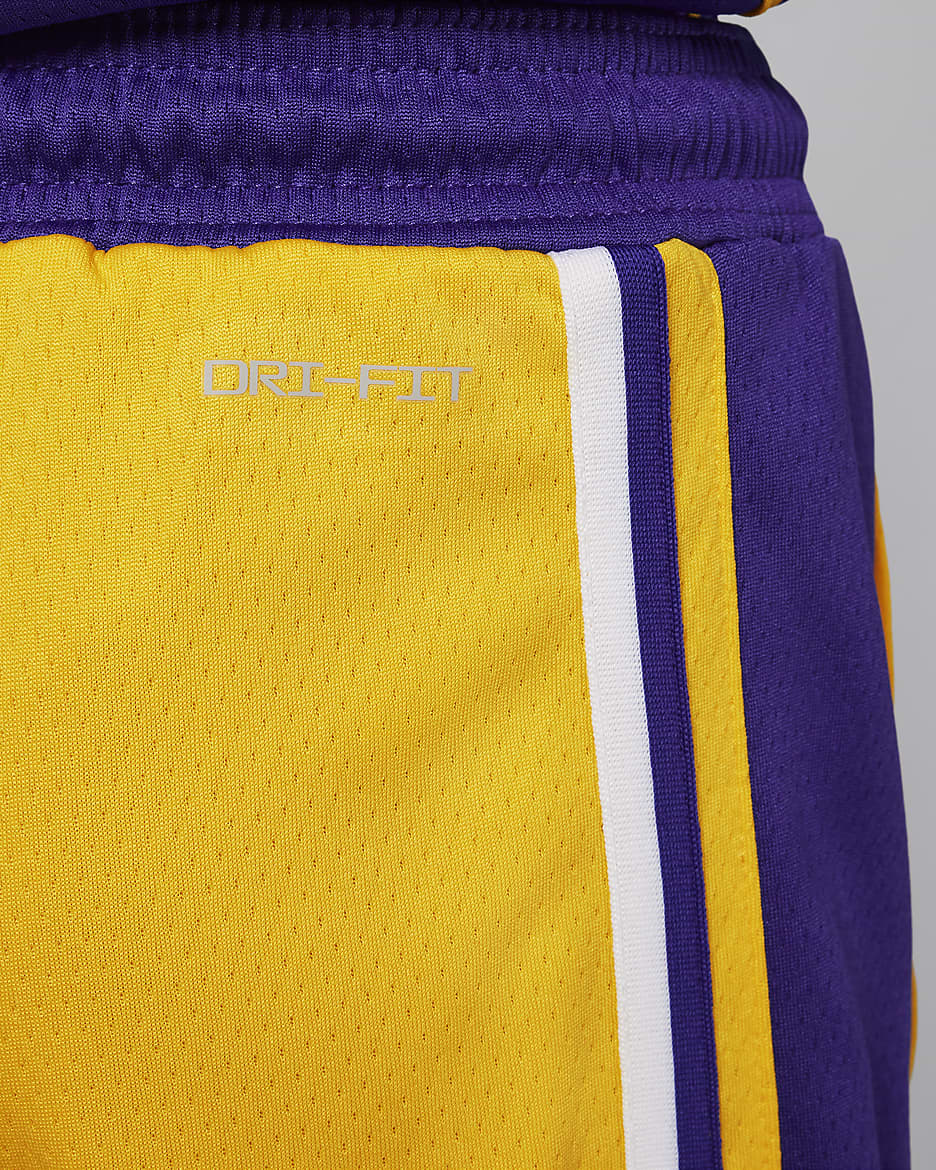 Los Angeles Lakers 2023/24 Icon Edition Nike NBA Swingman Shorts für ältere Kinder (Jungen) - Amarillo