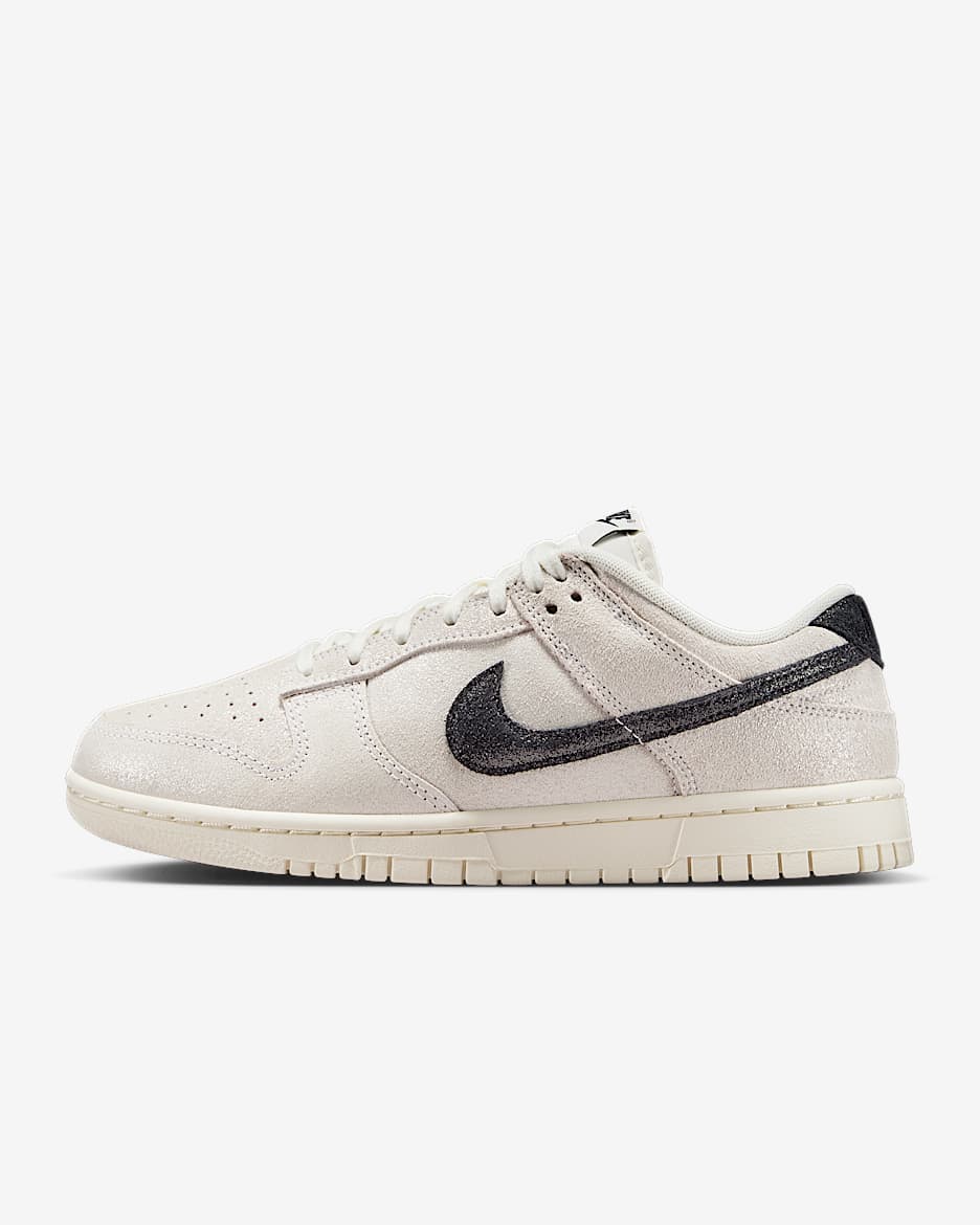 Nike Dunk Low SE Women's Shoes - White/Team Red/Black