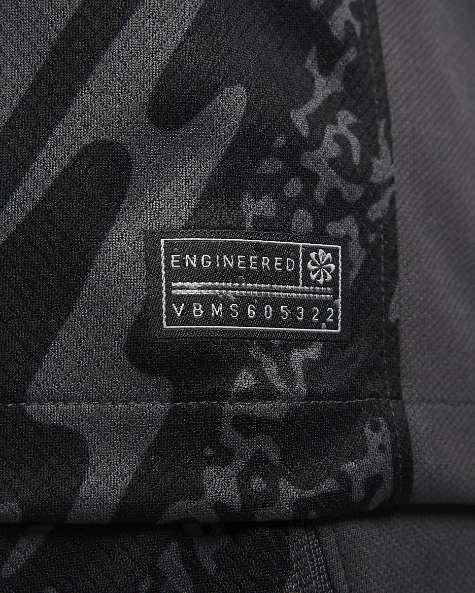 Liverpool FC Stadium Goalkeeper 男款 Nike Dri-FIT 足球復刻版短袖球衣 - Anthracite/黑色/白色