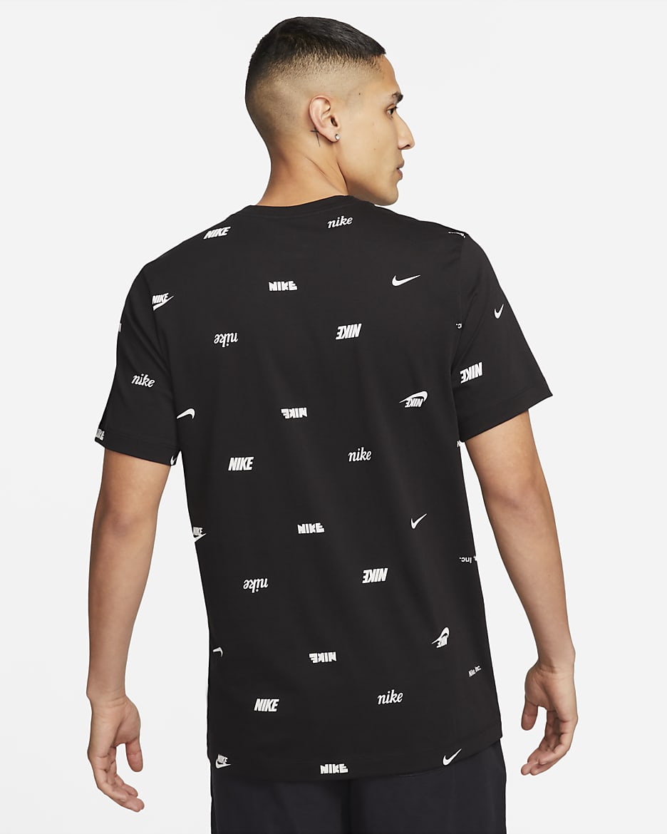 Playera con estampado en toda la prenda para hombre Nike Club - Negro