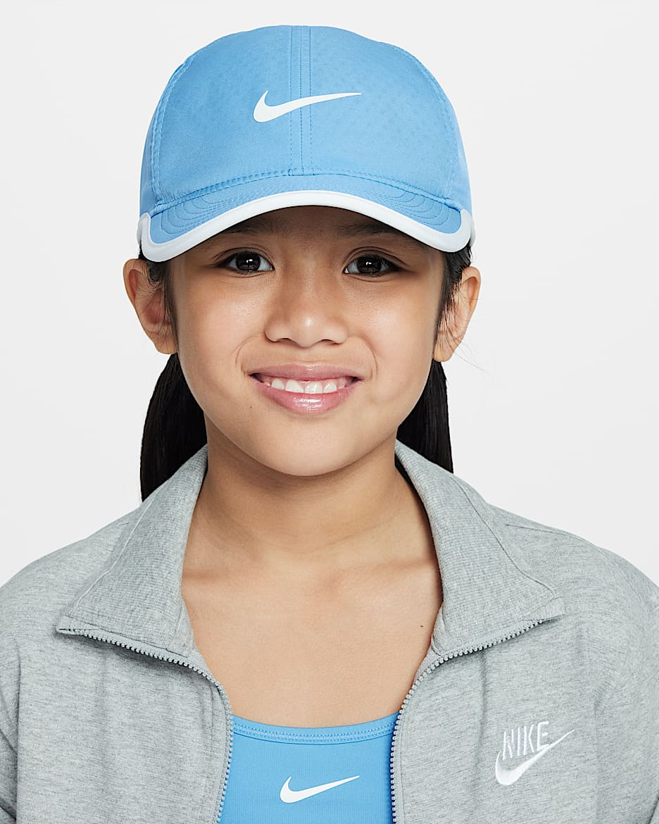 Gorra ligera desestructurada para niños Nike Dri-FIT Club - Azul extremo/Blanco/Blanco