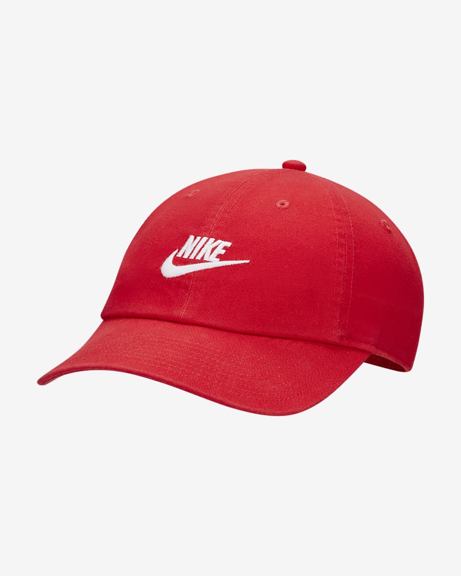 Nevyztužená kšiltovka Nike Club Futura v sepraném stylu - University Red/Bílá