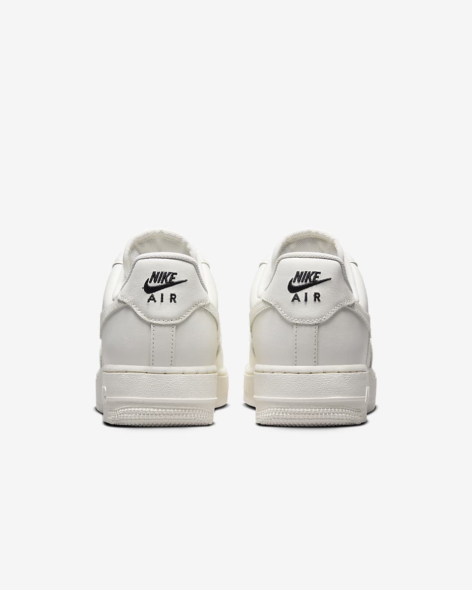 รองเท้าผู้หญิง Nike Air Force 1 ’07 Essential - Sail/ดำ/Sail