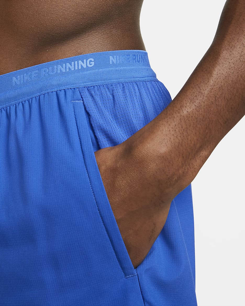 Shorts da running 13 cm con slip foderati Dri-FIT Nike Stride – Uomo - Game Royal/Nero