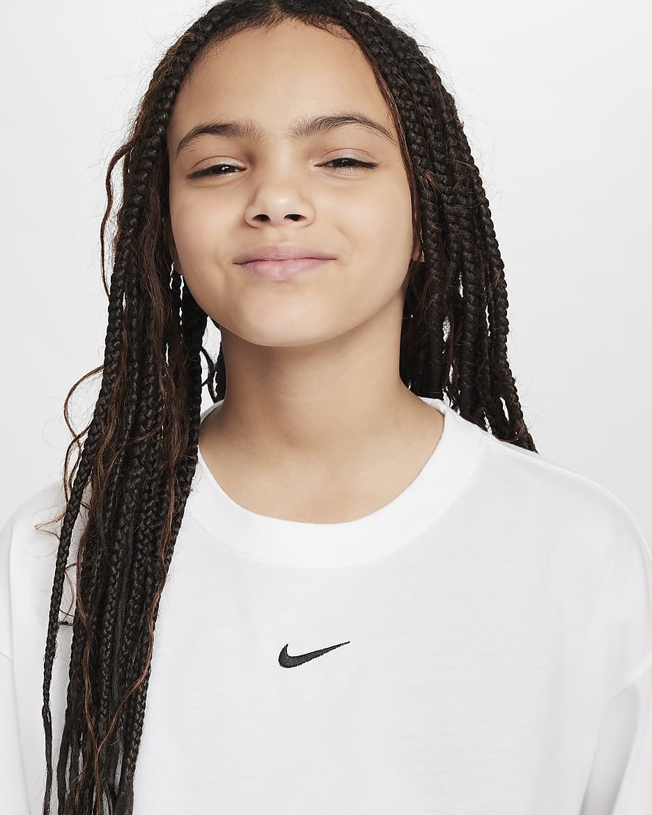 Nike Sportswear Essential Big Kids' (Girls') Long-Sleeve T-Shirt - White