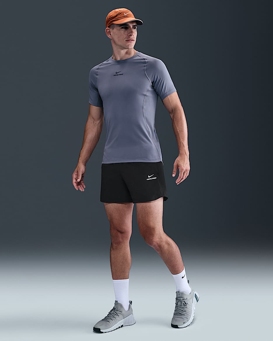 Nike Pro Training Men's Dri-FIT 6" Shorts - Black/White