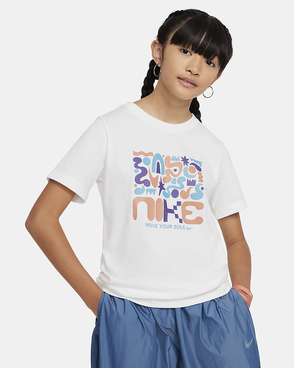 Nike Sportswear Older Kids' T-Shirt - White