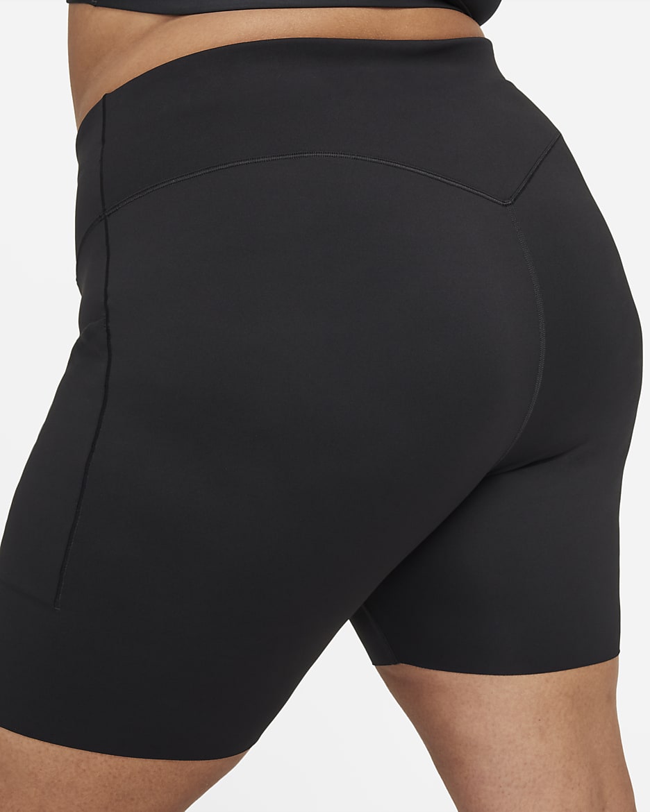 Nike Universa Bikershorts met halfhoge taille, zakken en goede ondersteuning voor dames (Plus Size, 20 cm) - Zwart/Zwart