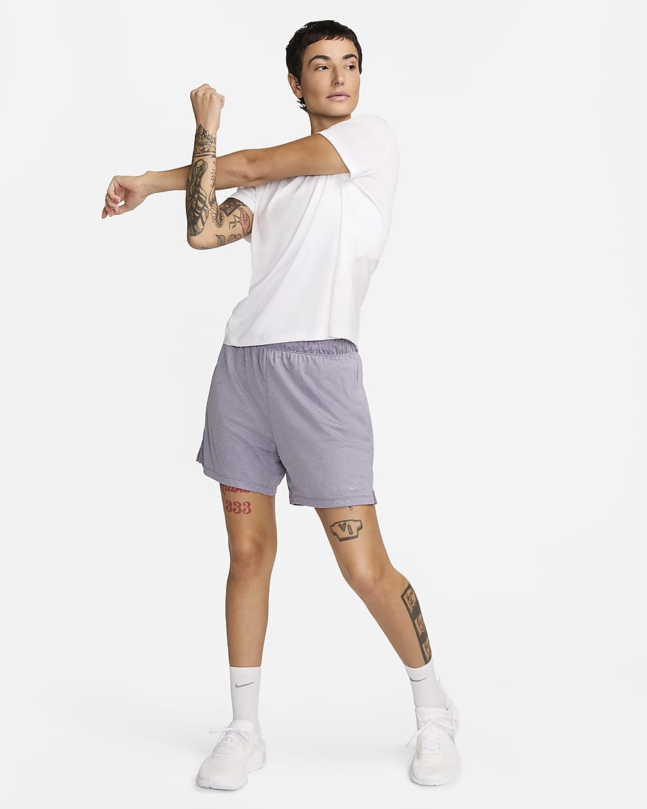 Nike Attack Women's Dri-FIT Fitness Mid-Rise 8cm (approx.) Unlined Shorts - Daybreak/Heather/Lilac Bloom