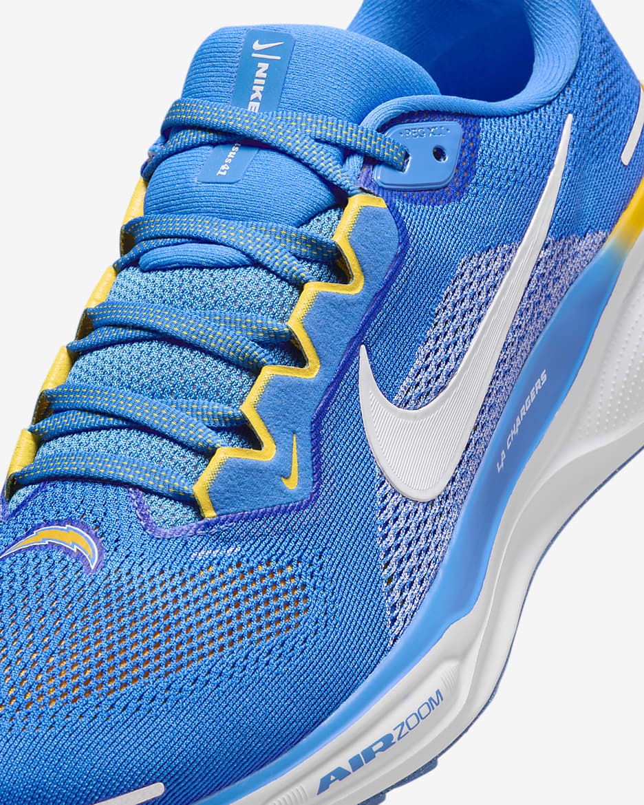 Tenis de correr en pavimento para hombre Nike Pegasus 41 NFL Los Angeles Chargers - Azul Italia/Blanco/Oro universitario/Blanco