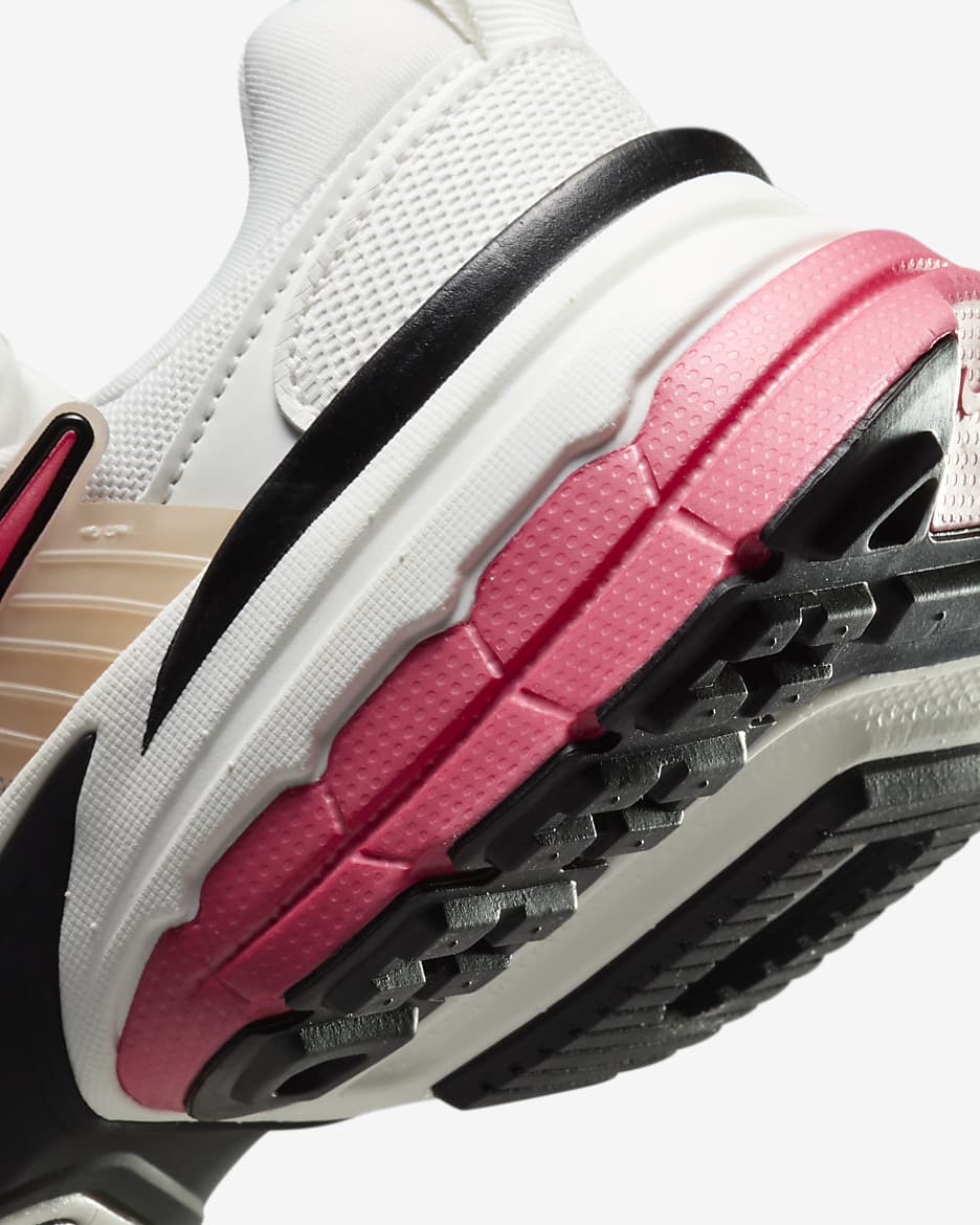 Tenis para mujer Nike V2K Run - Guayaba hielo/Rosa margarita/Negro/Plata metalizado