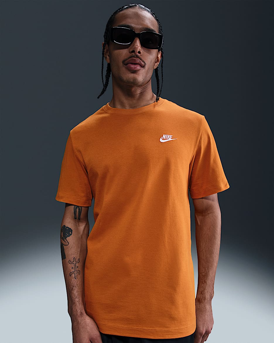 Nike Sportswear Club Men's T-Shirt - Monarch