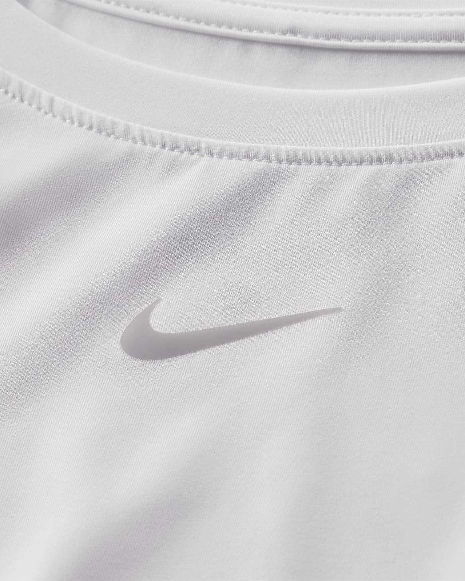 Nike One Classic Dri-FIT női trikó - Fehér/Fekete