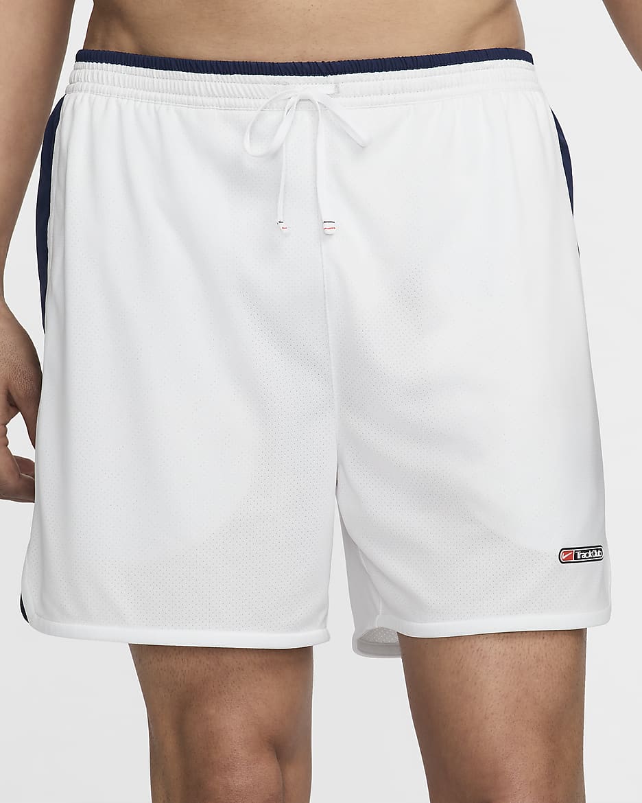 Shorts de correr Dri-FIT de 13 cm con forro de ropa interior para hombre Nike Track Club - Blanco cumbre/Azul marino medianoche/Blanco cumbre