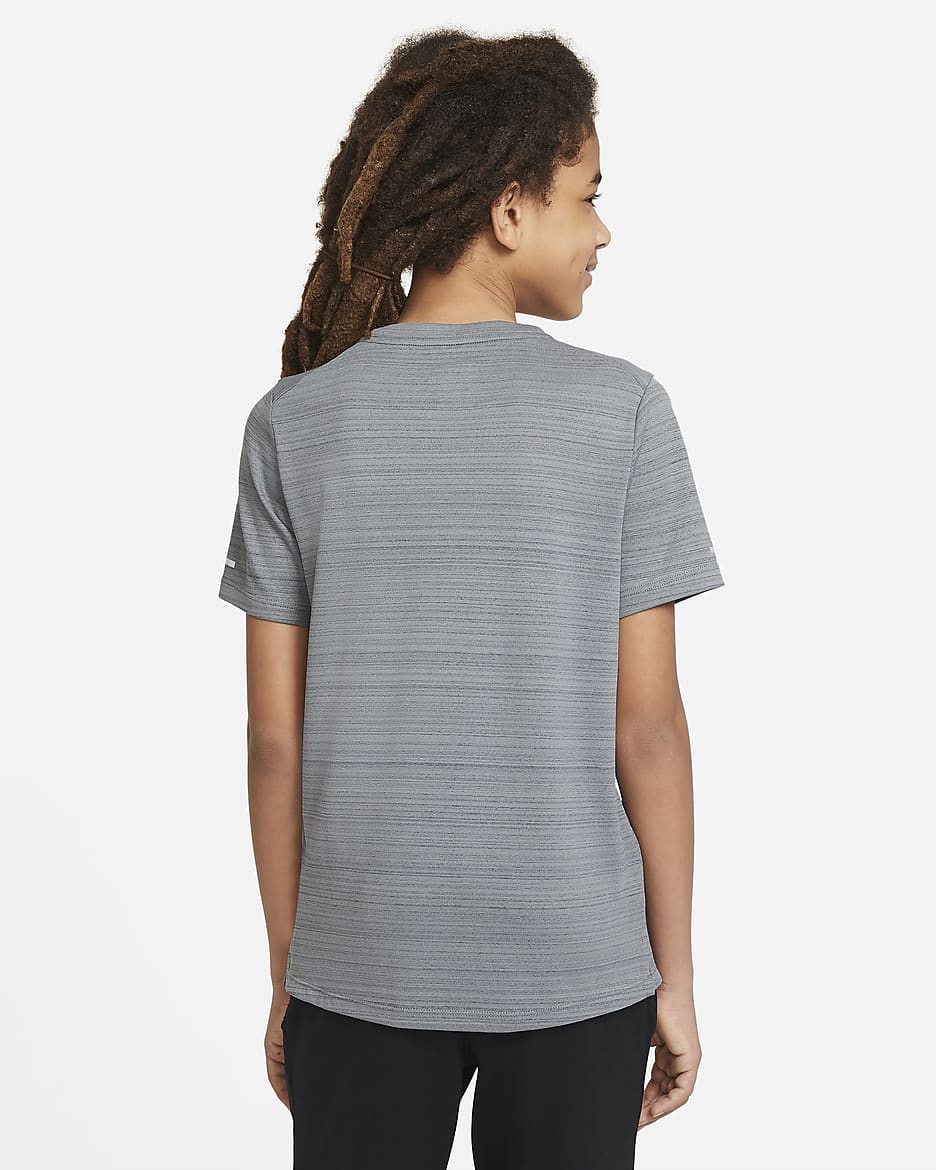 Nike Dri-FIT Miler treningsoverdel til store barn (gutt) - Smoke Grey