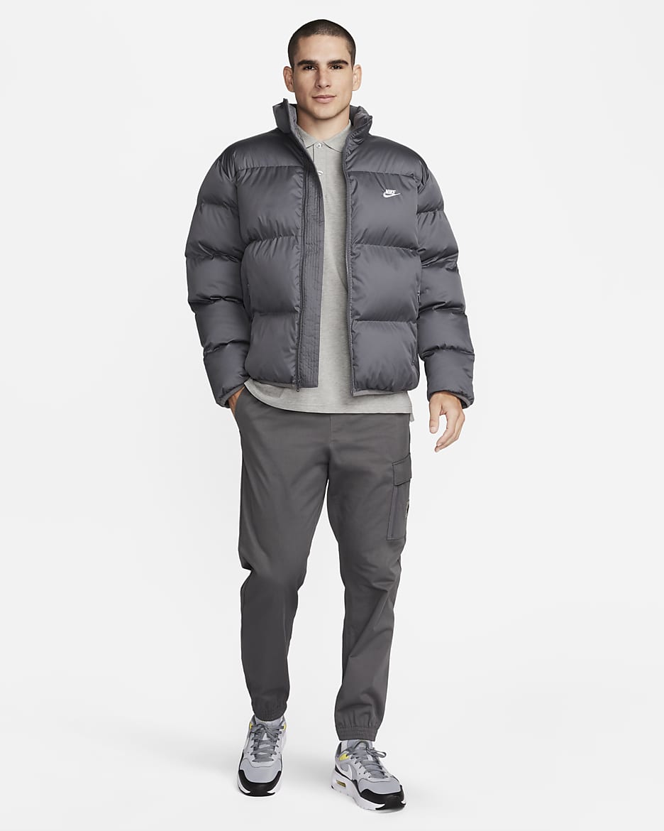 Nike Sportswear Club Puffer-Jacke für Herren - Iron Grey/Weiß