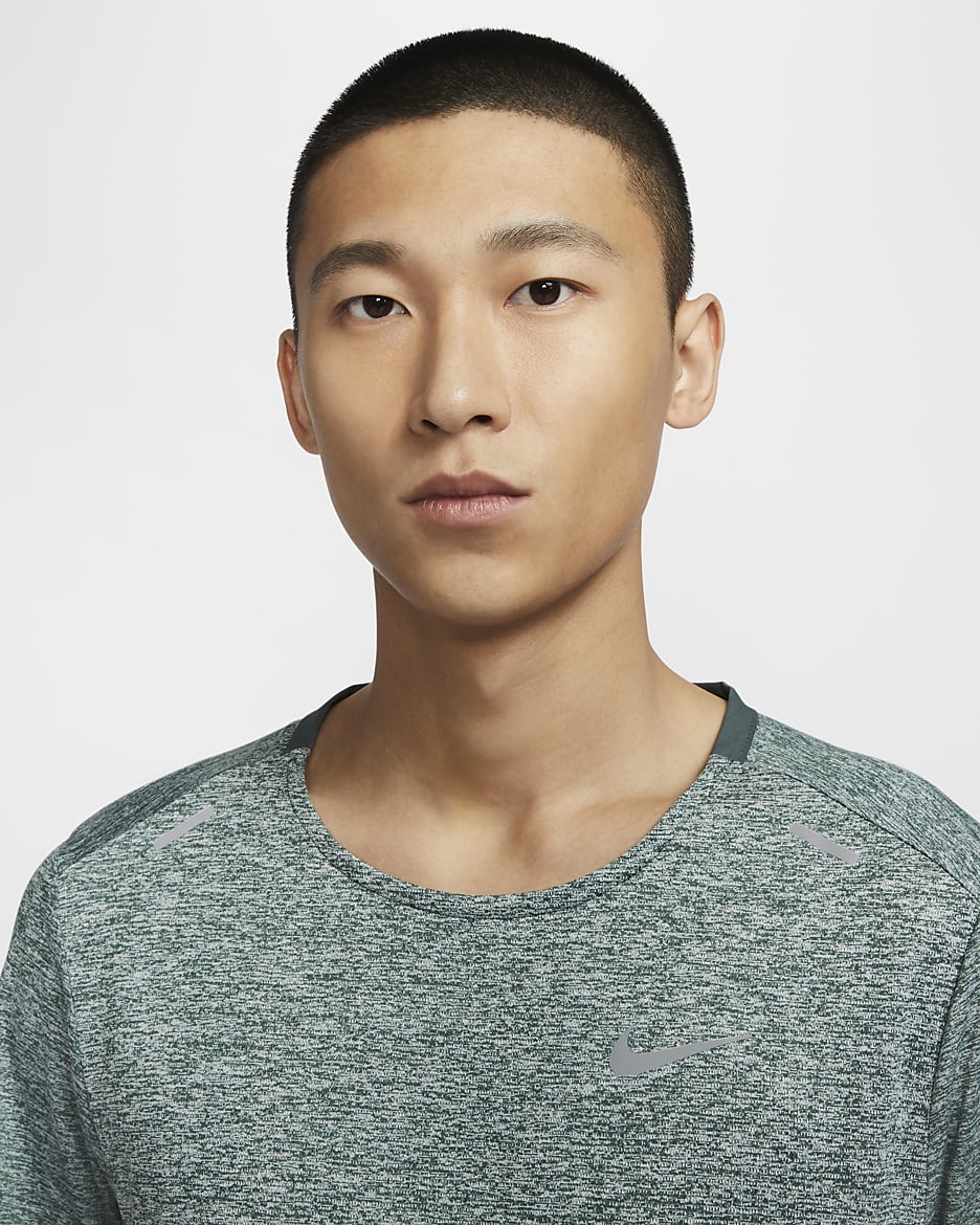 Nike Dri-FIT Rise 365 男款短袖跑步上衣 - Vintage Green/Heather