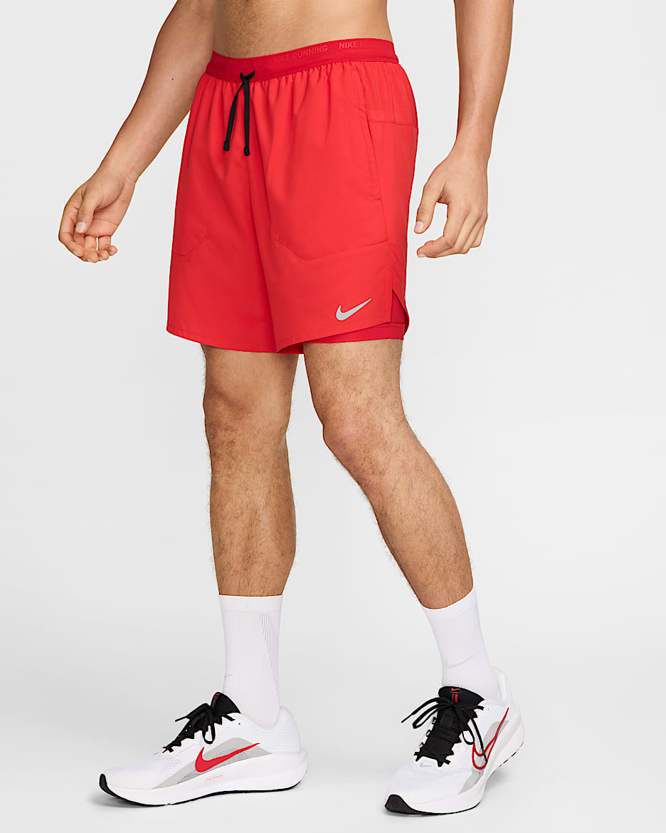 Shorts da running 2 in 1 18 cm Dri-FIT Nike Stride – Uomo - University Red/University Red/Nero