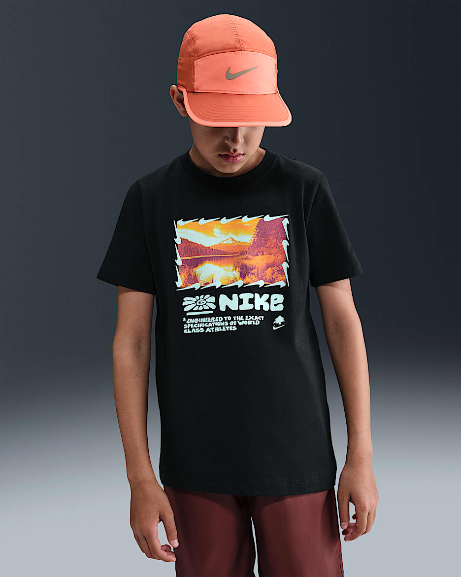 Playera para niños talla grande Nike Sportswear - Negro