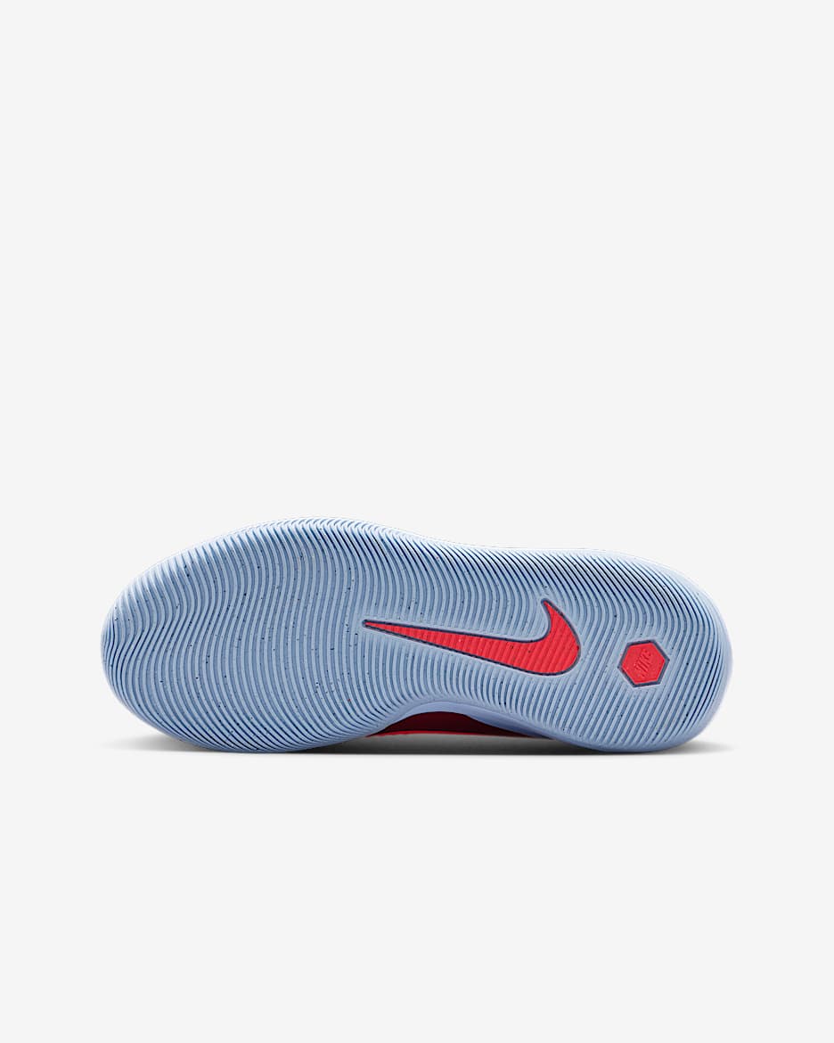 Nike Jr. Phantom 6 Low Academy Big Kids' Indoor/Court Soccer Shoes
