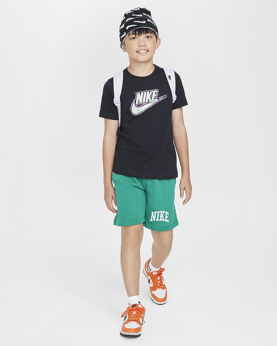 Nike Sportswear Older Kids' T-Shirt - Black