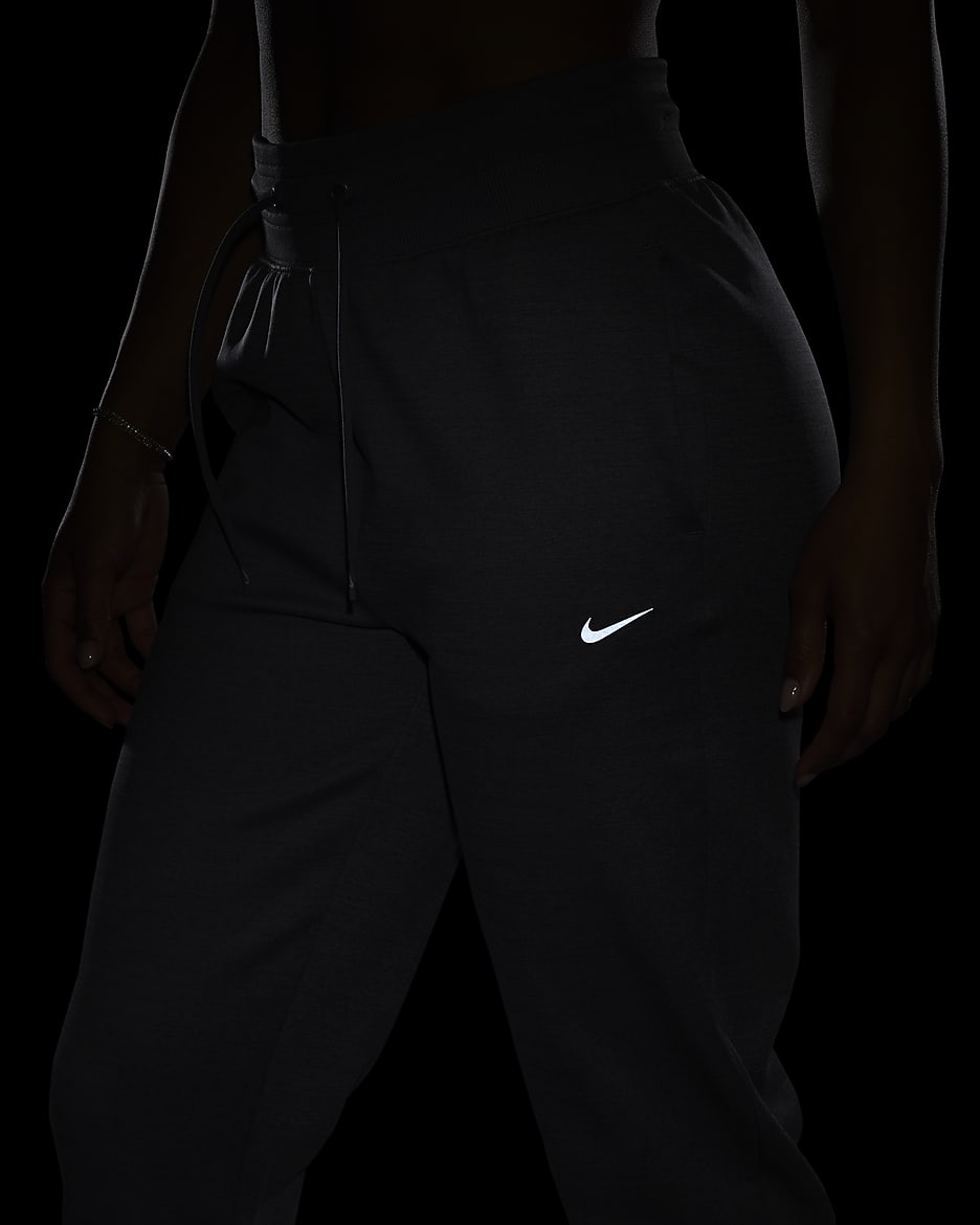 womens nike therma joggers
