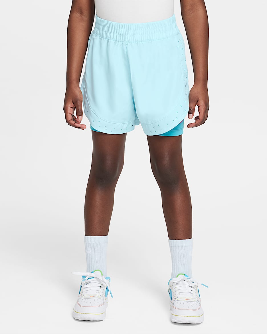 Shorts 2-Fer para niños talla pequeña Nike Dri-FIT Sunny Swoosh - Azul glacial