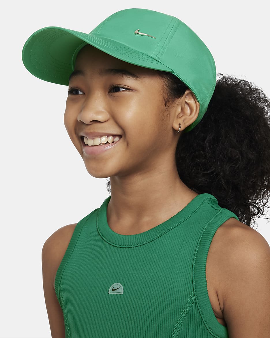 Nike Dri-FIT Club Kids' Unstructured Metal Swoosh Cap - Stadium Green