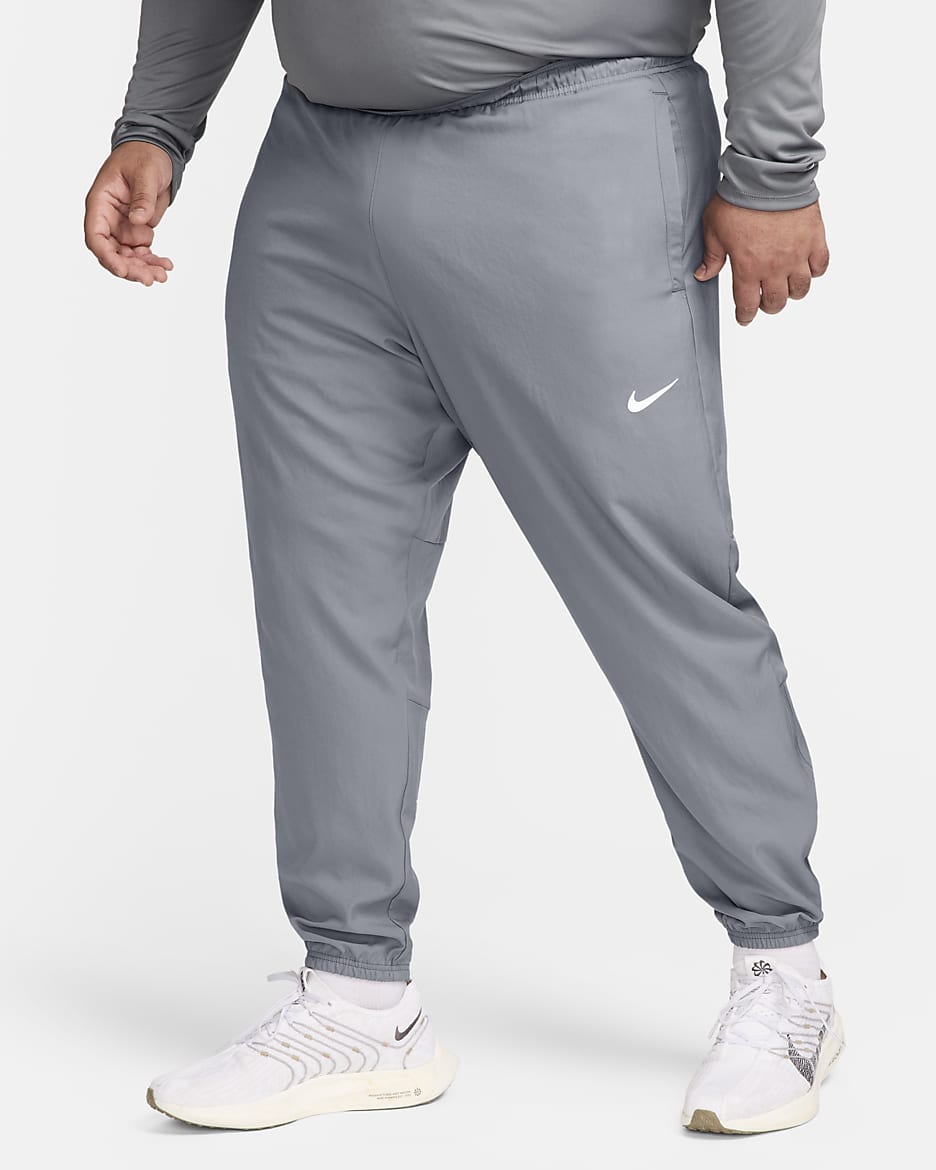 Vävda löparbyxor Nike Challenger Dri-FIT för män - Smoke Grey/Svart