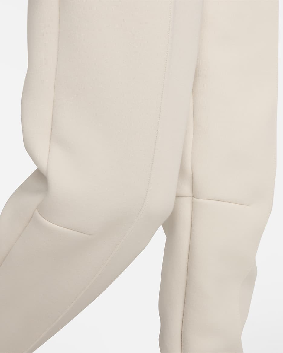 Pantaloni jogger a vita media Nike Sportswear Tech Fleece – Donna - Light Orewood Brown