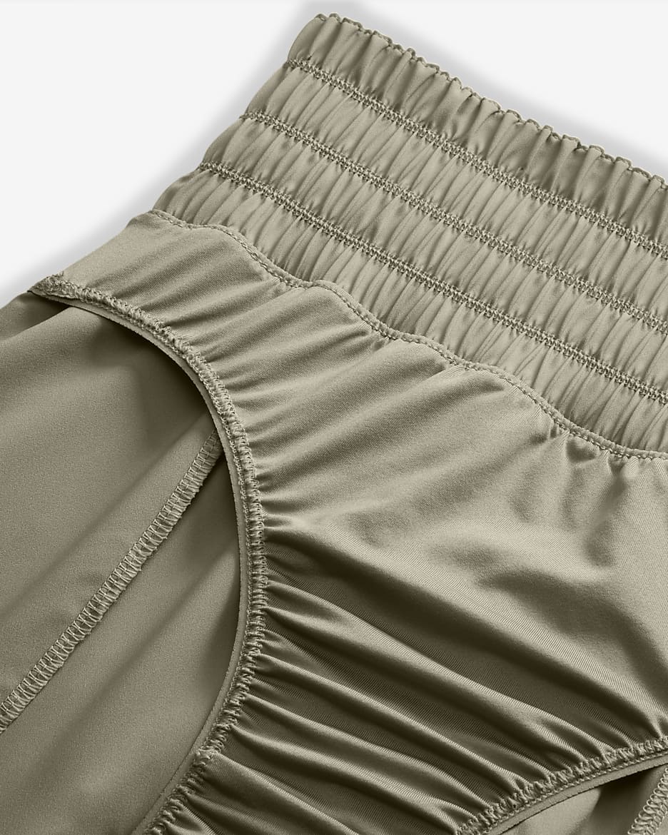 Shorts con forro de ropa interior Dri-FIT de tiro ultraalto de 8 cm para mujer Nike One - Militar claro