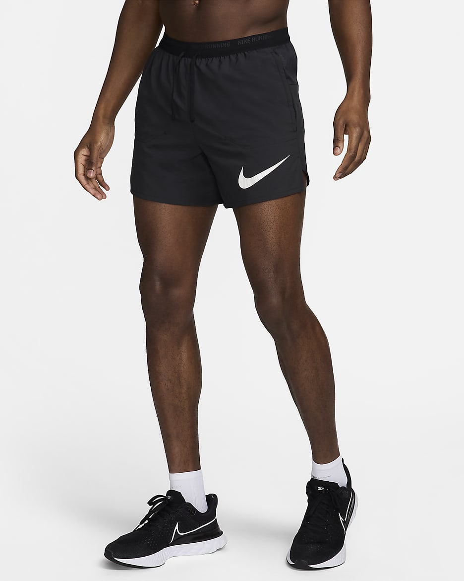 Shorts de correr de 13 cm con forro de ropa interior para hombre Nike Flex Stride Run Energy - Negro/Negro/Polvo fotón/Blanco