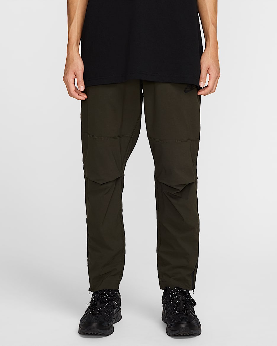 Nike Tech Men's Woven Trousers - Sequoia/Black