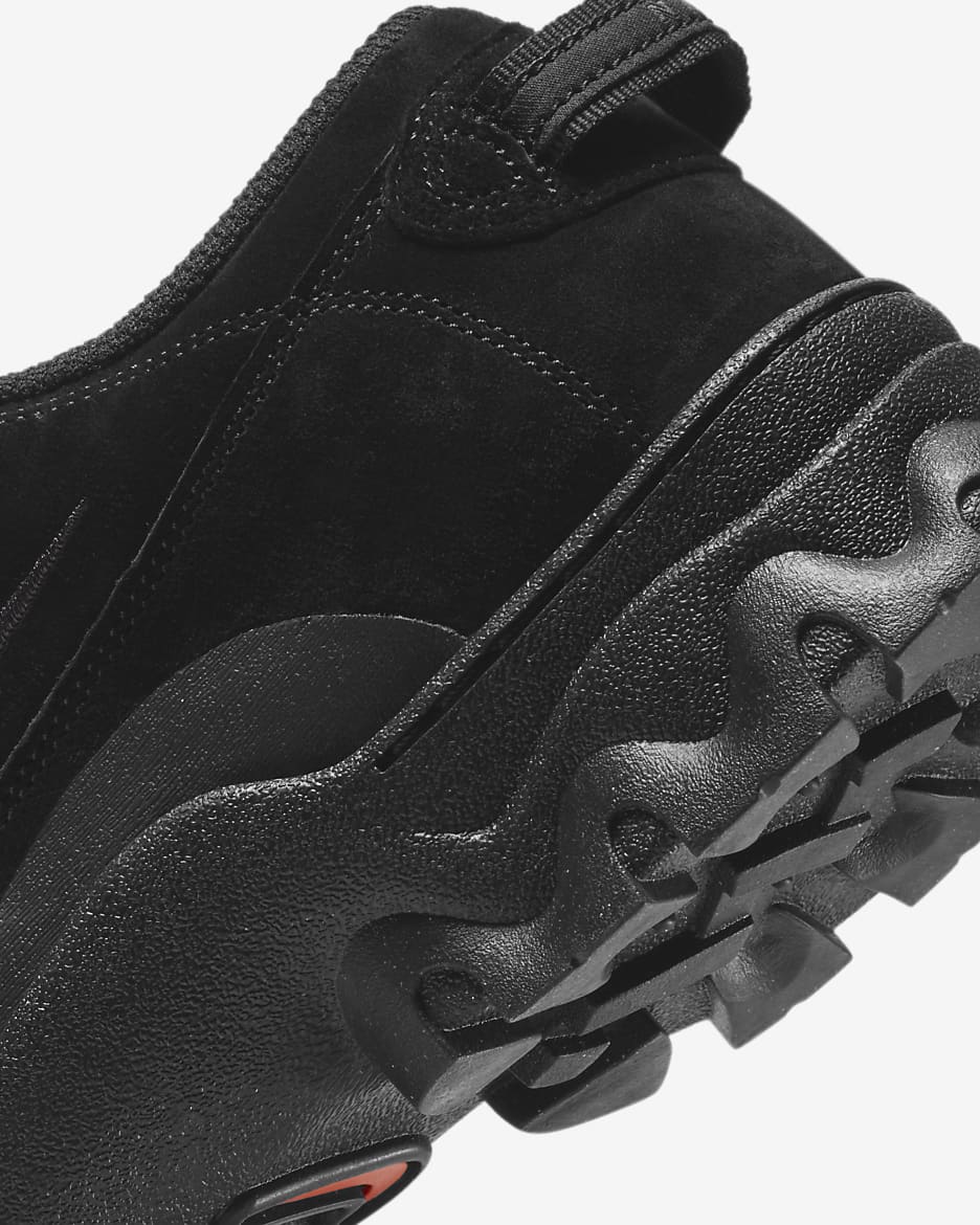 nike lahar low size 5