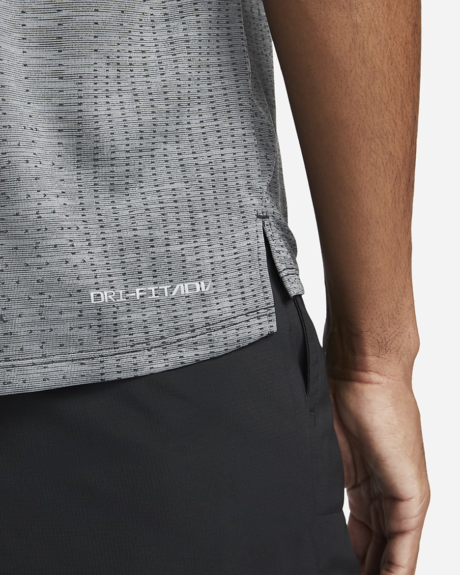 Nike TechKnit Samarreta de màniga curta Nike Dri-FIT ADV de running - Home - Negre/Smoke Grey