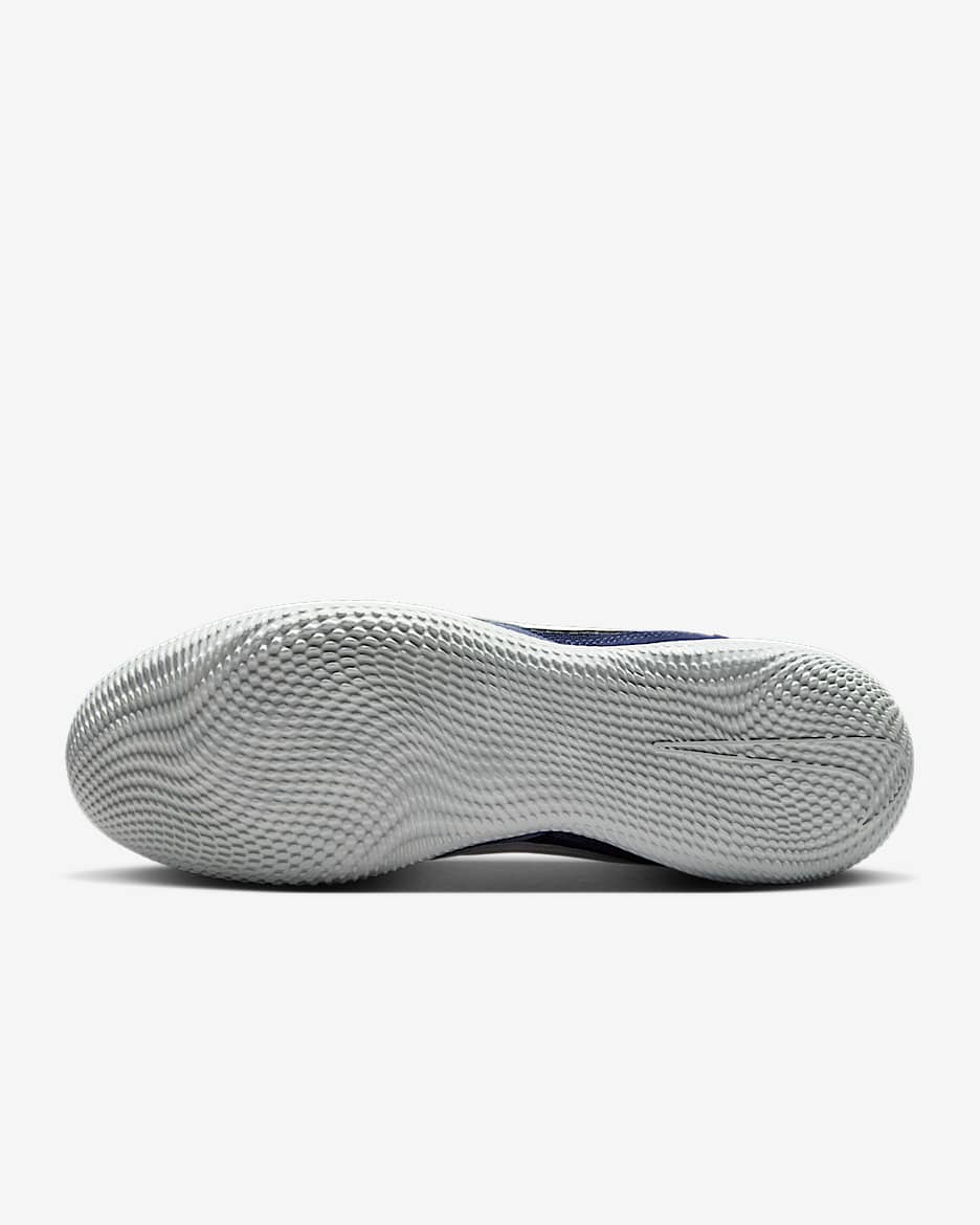 Nike Streetgato Low-Top Soccer Shoes