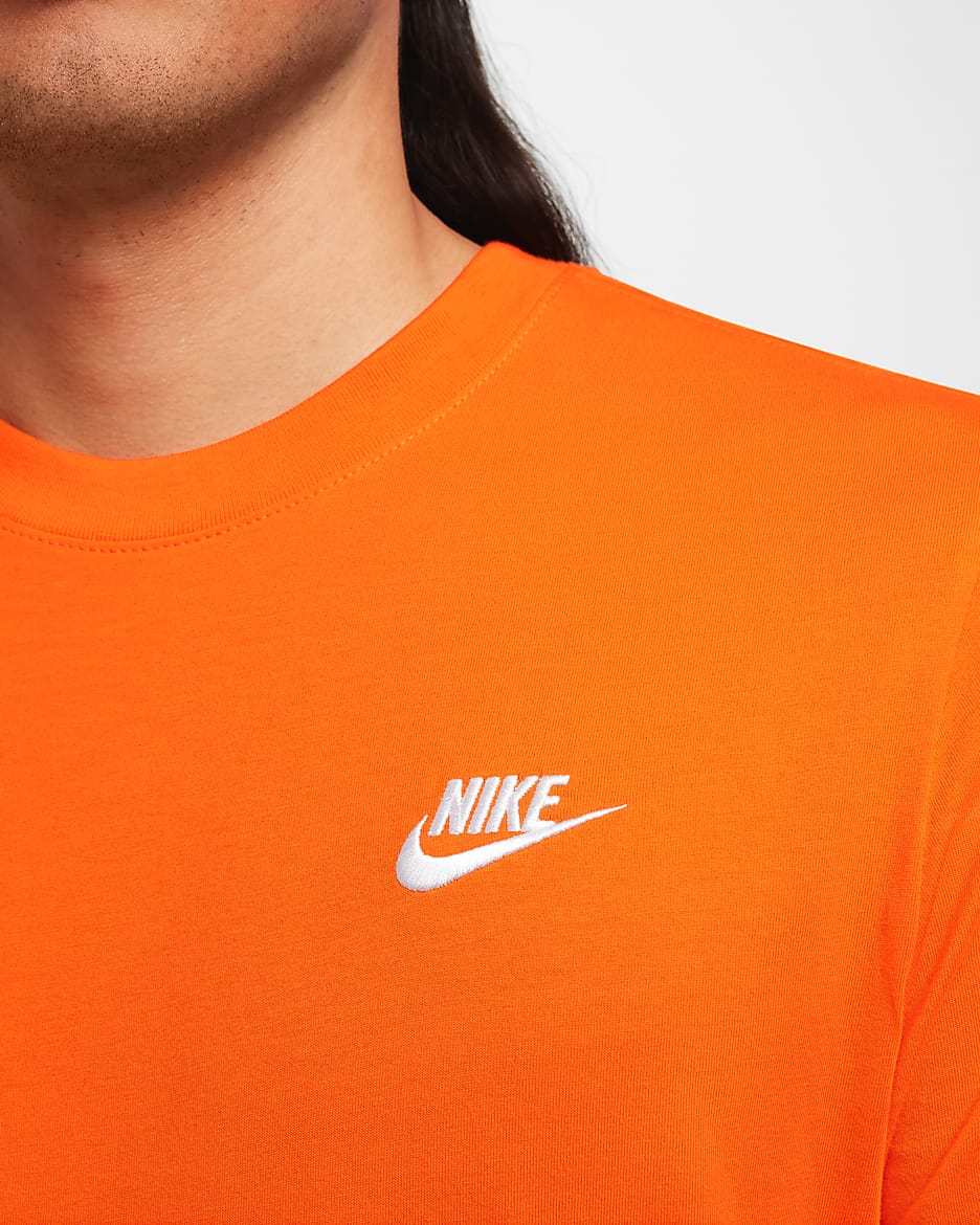 T-shirt Nike Sportswear Club pour Homme - Safety Orange