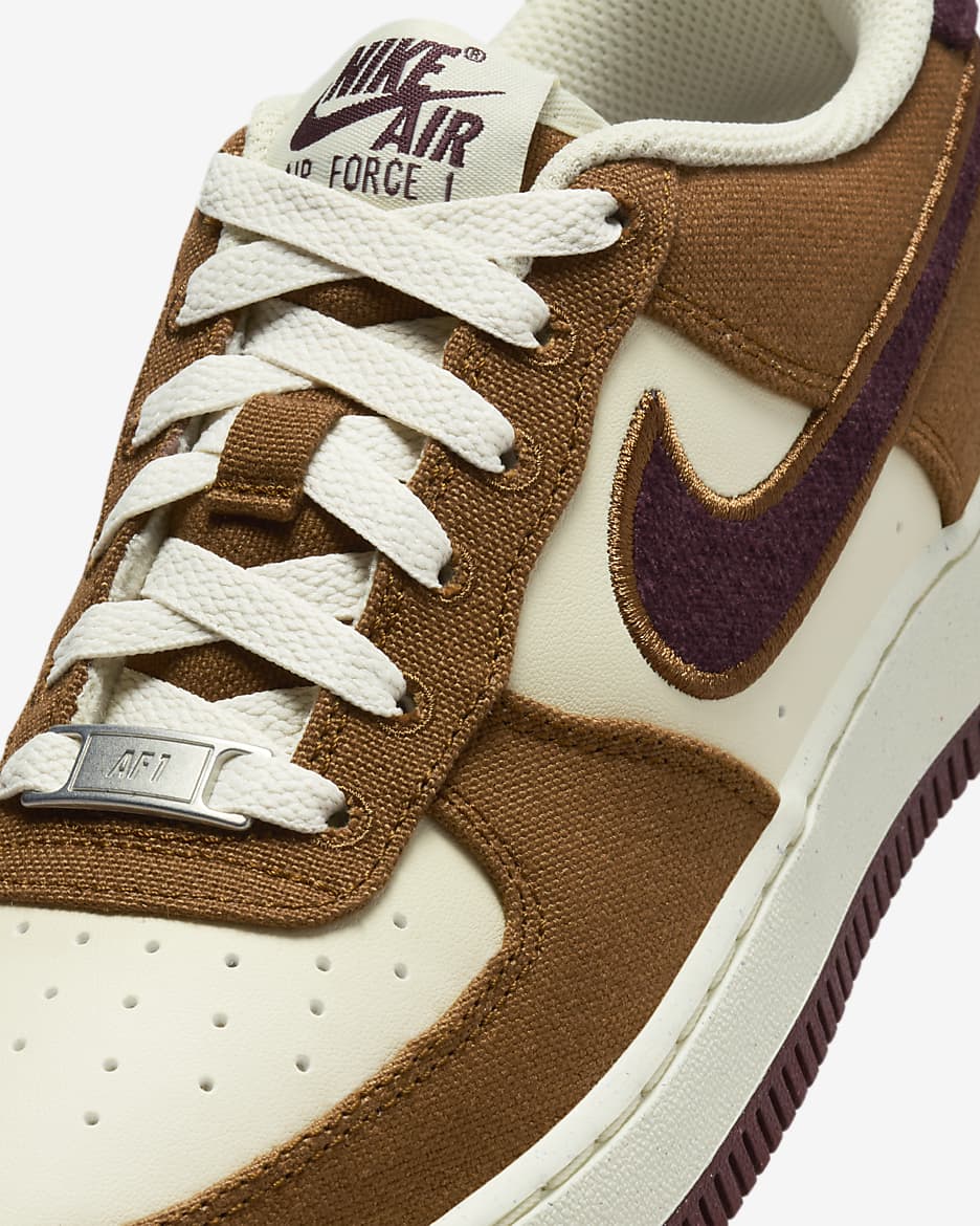 Nike Air Force 1 LV8 Older Kids' Shoes - Light British Tan/Coconut Milk/Gum Dark Brown/Burgundy Crush