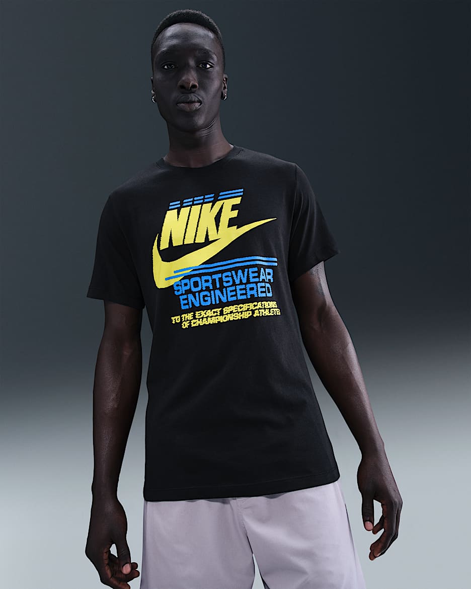 Nike Sportswear Men's T-Shirt - Black/Lightning