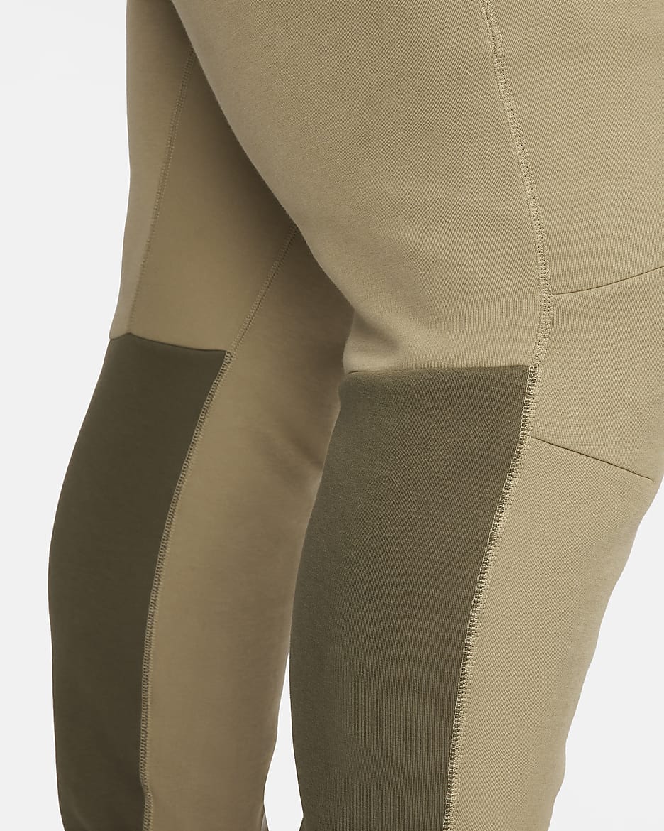 Nike Sportswear Tech Fleece férfi szabadidőnadrág - Neutral Olive/Medium Olive/Fekete