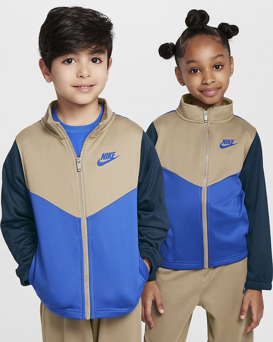 Conjunto de entrenamiento Dri-FIT para niños talla pequeña Nike Sportswear Lifestyle Essentials 2-Piece Set - Caqui