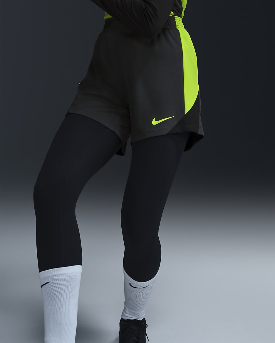 Nike Strike Dri-FIT Fußballshorts für Damen - Anthracite/Schwarz/Volt/Volt