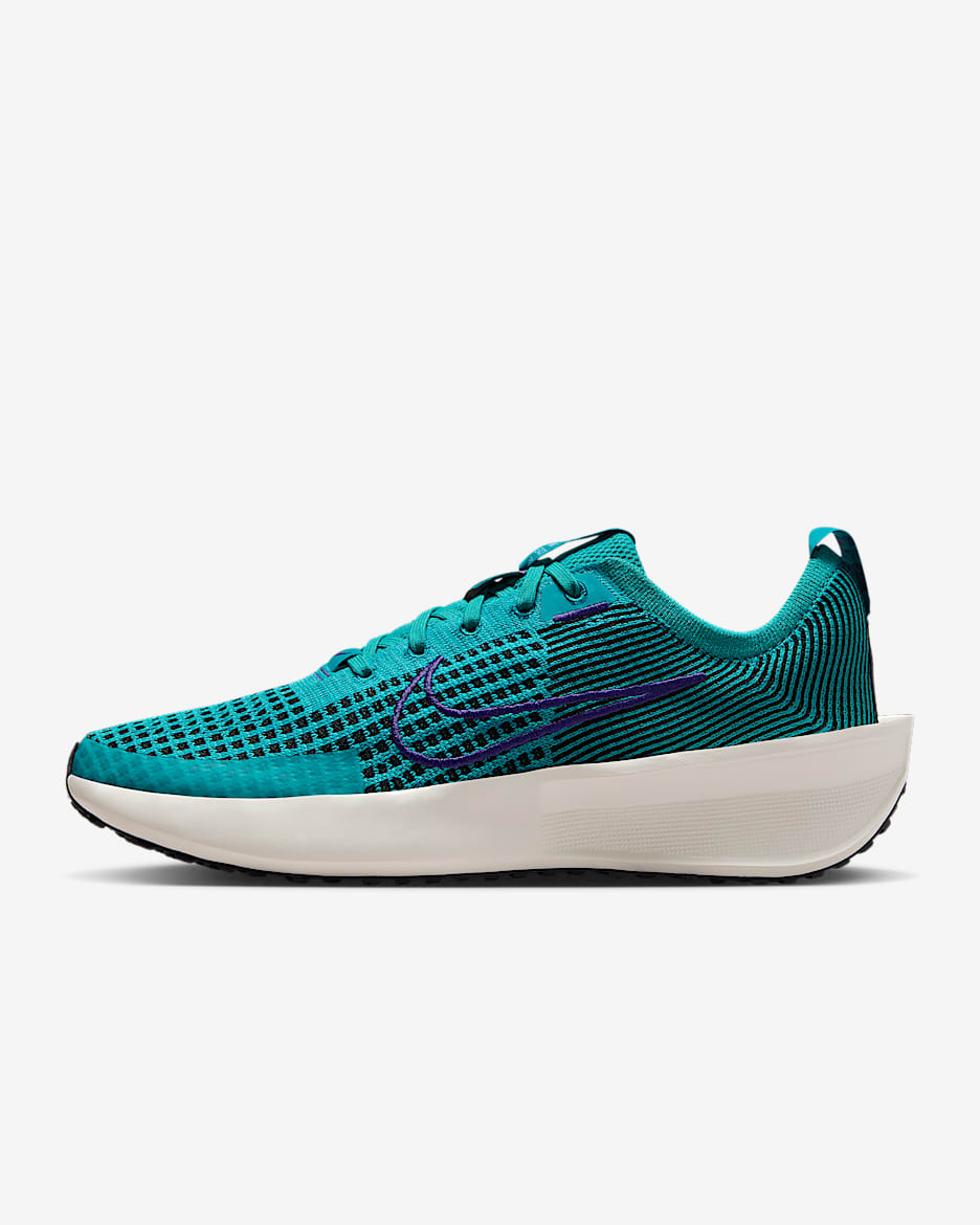 Tenis de correr en pavimento para mujer Nike Interact Run - Cactus empolvado/Vela/Negro/Morado cancha