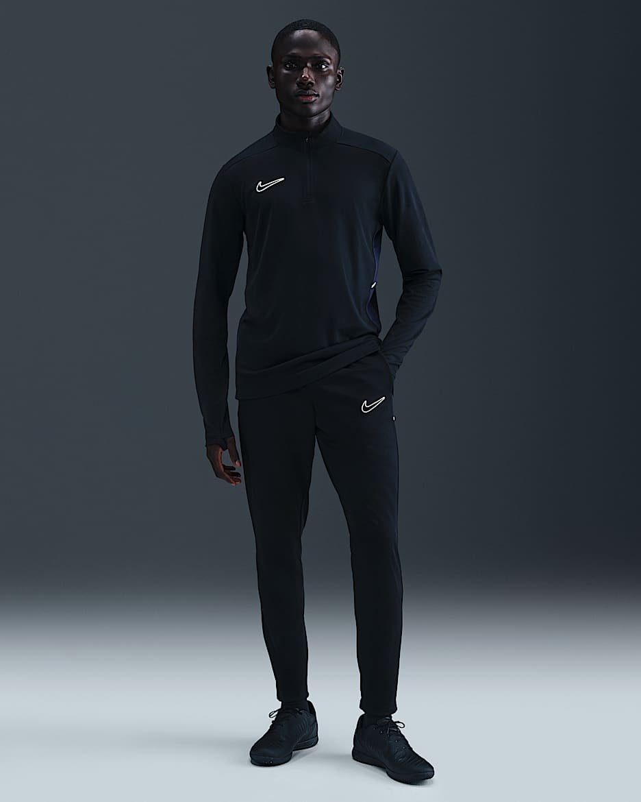Nike Academy Dri-FIT Erkek Futbol Eşofman Altı - Siyah/Obsidian/Beyaz