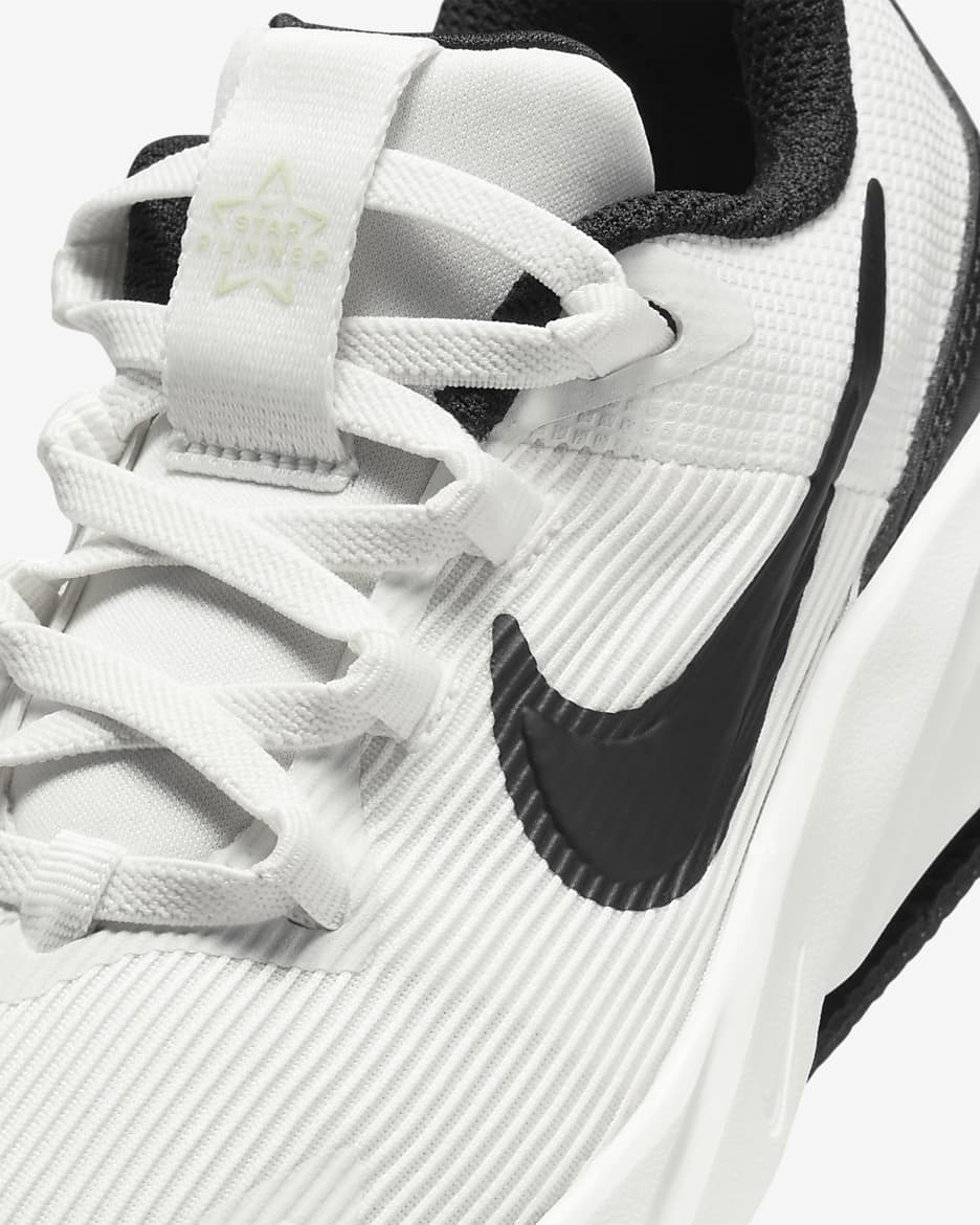 Nike Star Runner 4 kleuterschoenen - Summit White/Barely Volt/Wit/Zwart