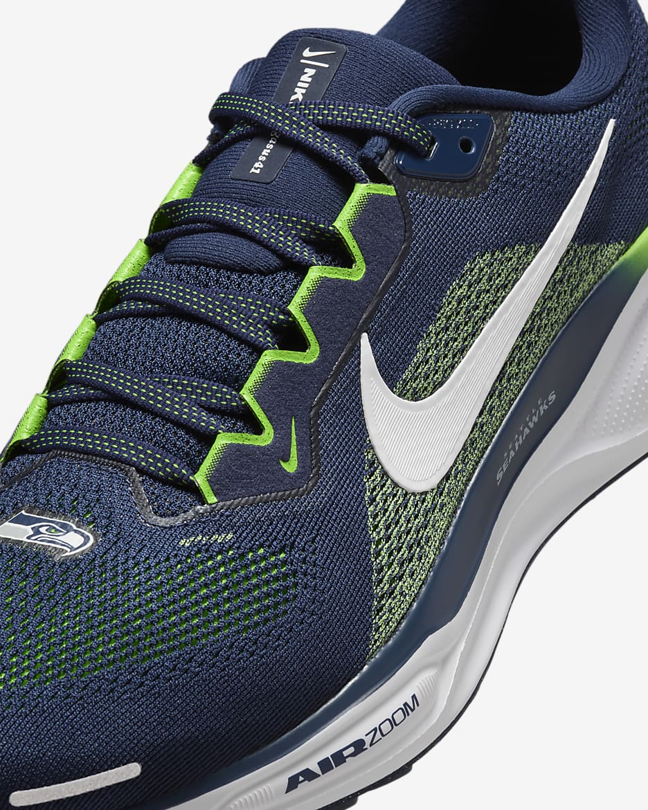 Tenis de correr en pavimento para hombre Nike Pegasus 41 NFL Seattle Seahawks - Azul marino universitario/Blanco/Verde acción/Blanco