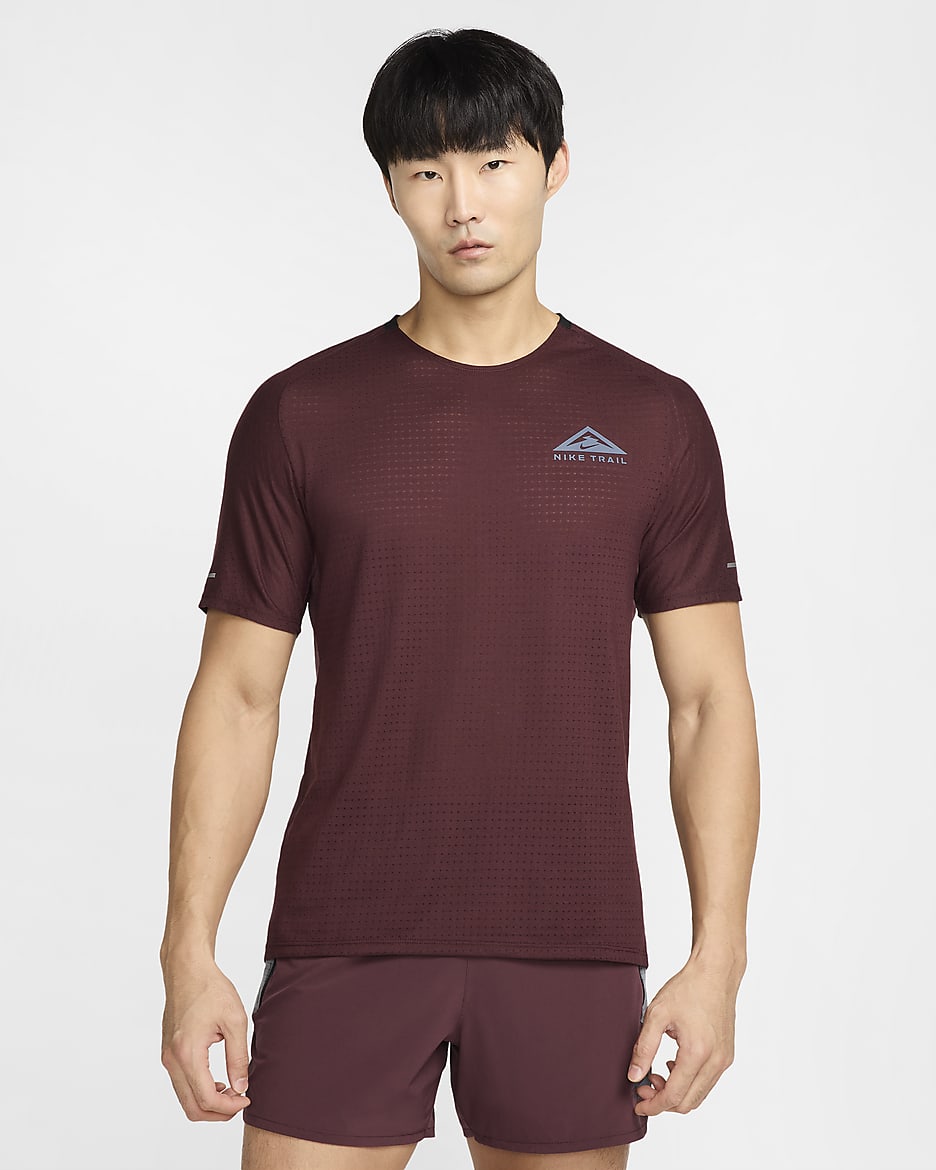 Nike Trail Solar Chase Men's Dri-FIT Short-Sleeve Running Top - Burgundy Crush/Black