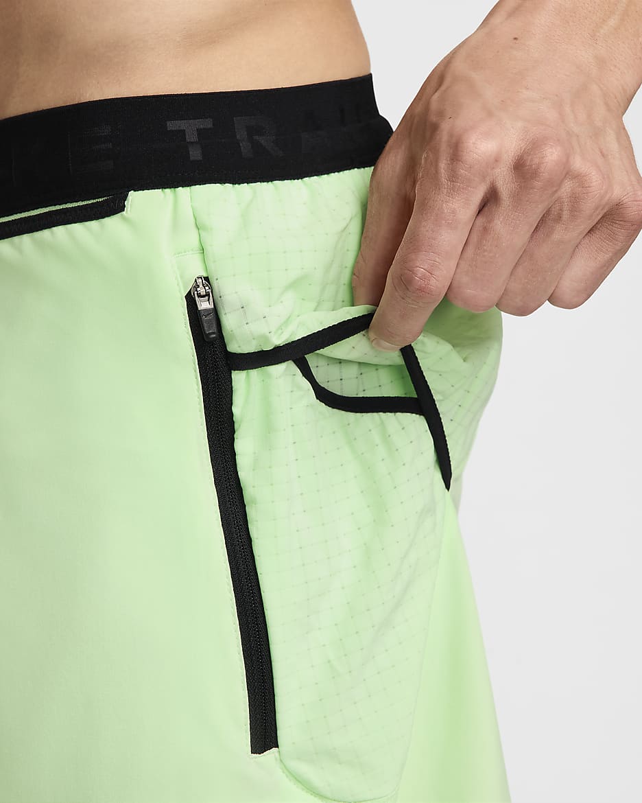 Nike Trail Second Sunrise Men's Dri-FIT 13cm (approx.) Brief-Lined Running Shorts - Vapour Green/Vapour Green/Black