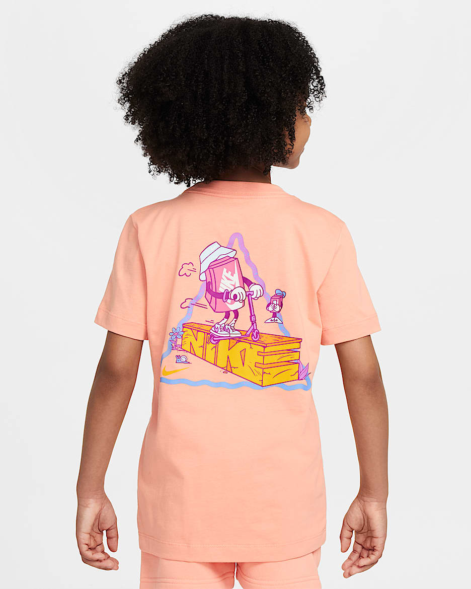 Playera para niños talla grande Nike Sportswear - Ágata melocotón